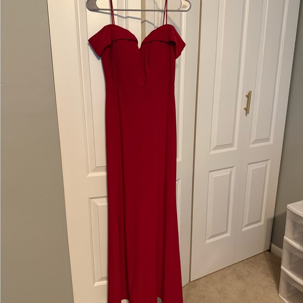 Elegant Strapless Red Evening Gown with Off-Shoulder Ruffle